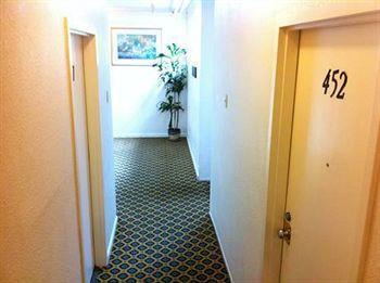 Hostal Minna *